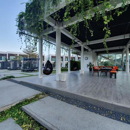 Hotel The Midst@ Royal Hills Nakornayok Nakhon Nayok Exterior foto