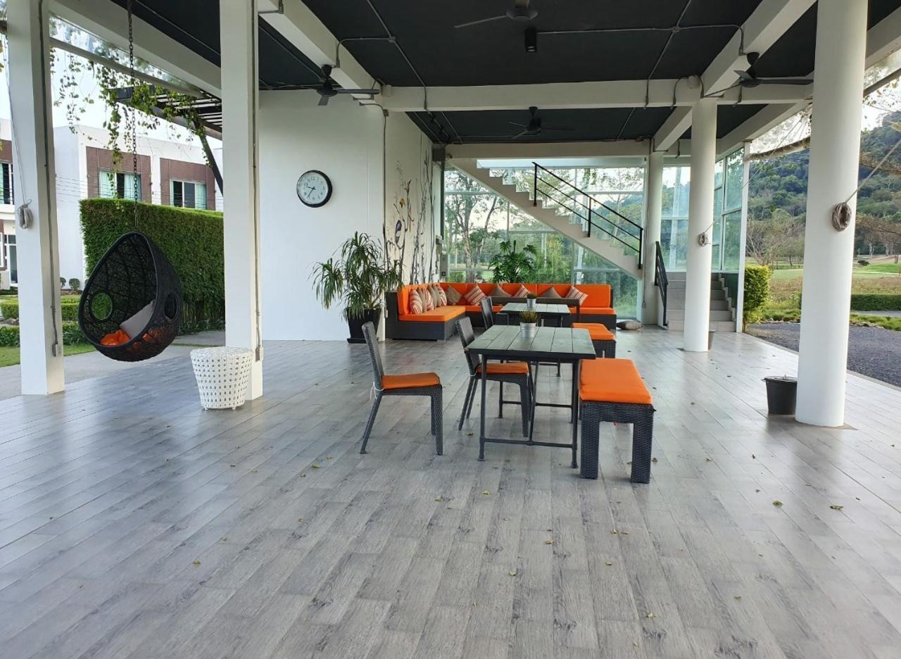 Hotel The Midst@ Royal Hills Nakornayok Nakhon Nayok Exterior foto